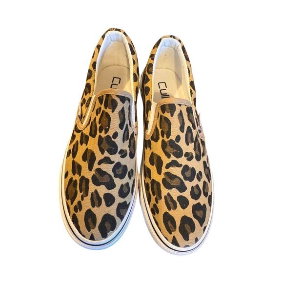 Cull4U Women's Classic Slip On Trainer Shoes Size 7.5 - Picture 1 of 6